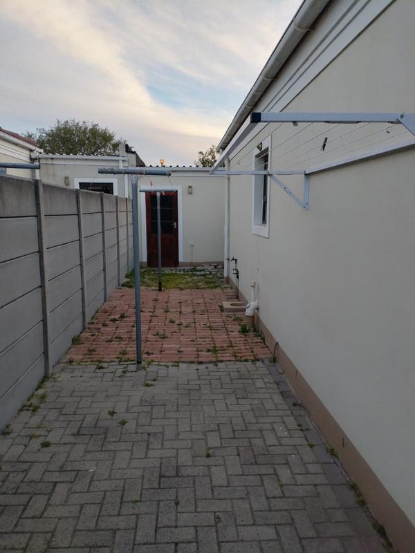 2 Bedroom Property for Sale in Hagley Western Cape